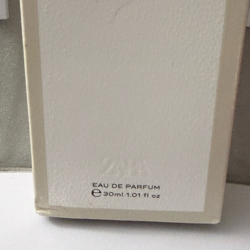 Women Zara Ebony Wood Eau de Parfum – Cream White Bottle - Picture 5 of 12